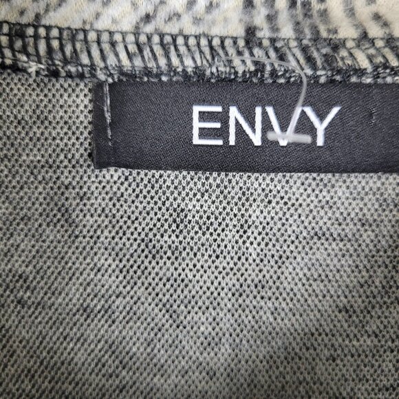 ENVY Cropped Soft Button Down Flannel look Shirt, Front Pockets Women's Large - Picture 3 of 3